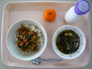 平成25年9月12日給食(小学部の量)