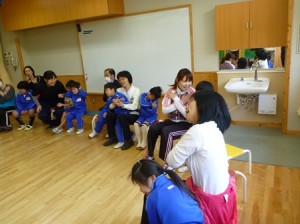 A小にこにこ５月 (2)