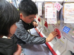 ガチャガチャ