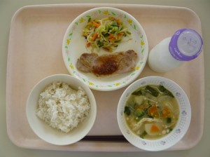 5月8日給食(小学部の量)