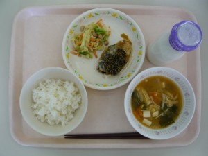 10月26日給食(小学部の量)