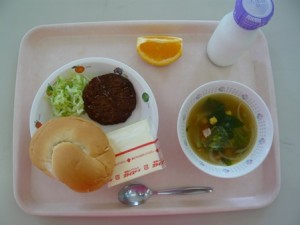 10月7日給食(小学部の量)