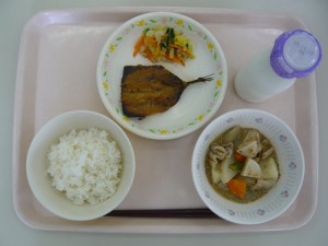 10月8日給食(小学部の量)