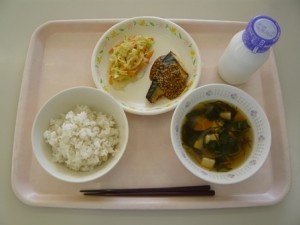 4月26日給食(小学部の量)